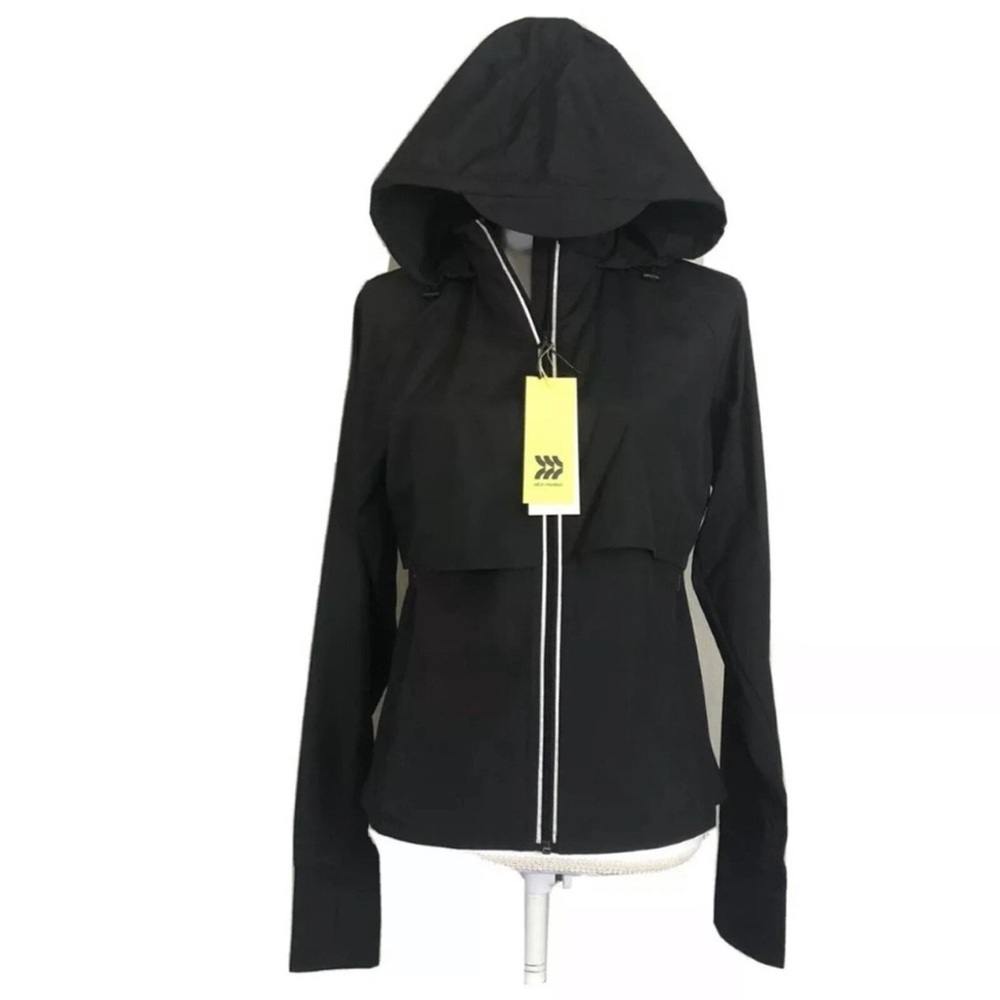 Women Black Hooded running jacket all in motion size medium